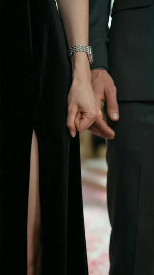 The Urologist and Her Ex Episode 5