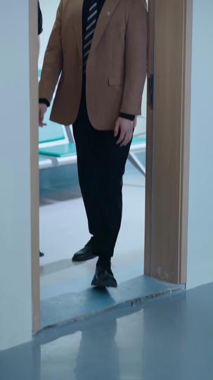 Resurrecting Miracles: The Legend Returns Episode 7