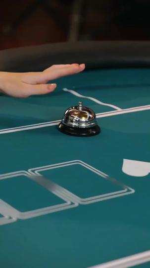 Cinta Bersemi Di Malam Episode 4