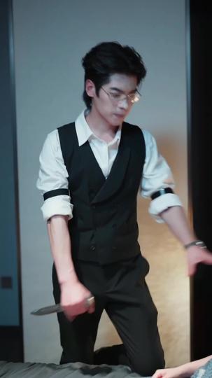 Light in the Pieces of Me Episode 4