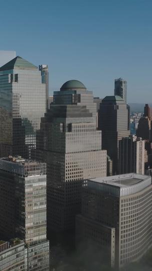 The Intern is the Undercover Boss Episode 1