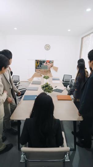 Love at the Bottom, Sparks at the Top Episode 6