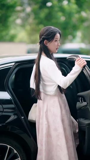 รักต่างวัยกับประธานคนซึน ที่2ตอน