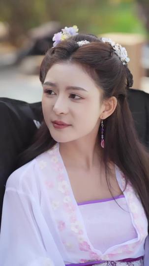 Out of the Spotlight, Into Her Arms Episode 8