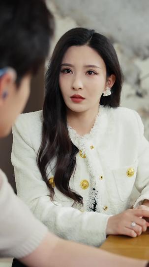 Luka di Ujung Pendengaran Episode 9