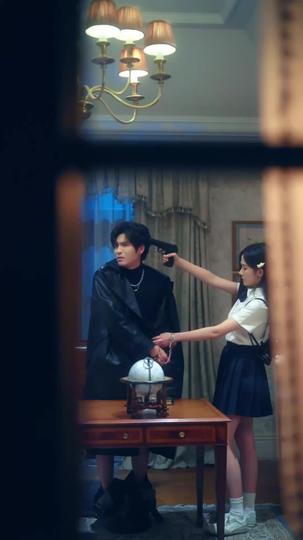 撞進死對頭身體後，被他求婚了 第7集