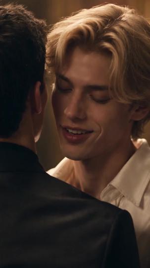The Mafia’s Undercover Lover, Taken by Three Episode 6