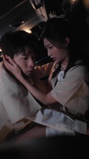 Istri Pilihan Sang Miliarder Episode 4