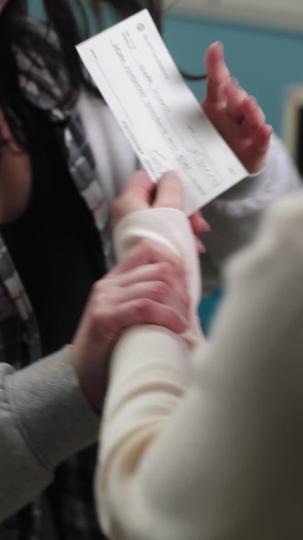 Ergib dich meinem gefährlichen Boss 5Folgen