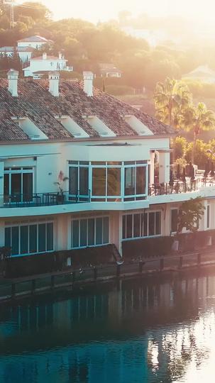 M. Duval : Tentée par mon Sugar Daddy Épisode7