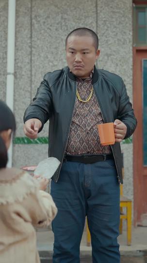 爸妈跑路,福宝带债主发财了 第8集