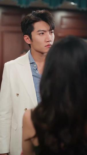 Dimanjakan oleh Miliader Episode 11