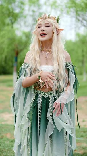 我手机里的精灵女王成真了 第5集