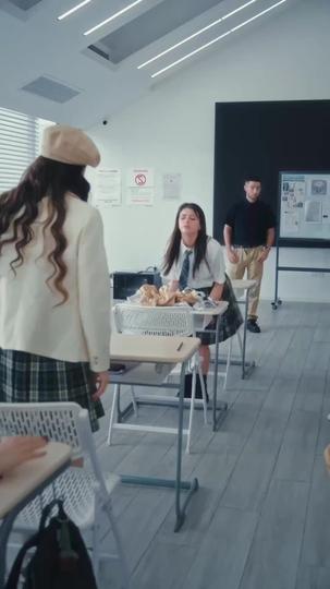 A Cabulosa Herdeira Retorna (Dublado) 7Episódio