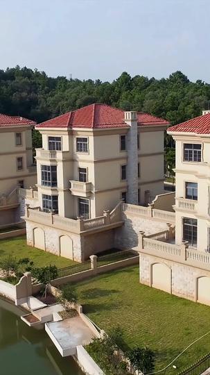 Scarred, Spurned, Stunning Episode 10