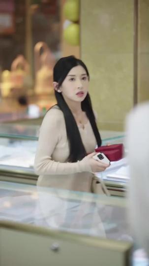 Ex-Wife, Extra Fabulous Episode 4