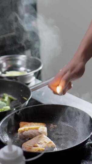 Sous le Charme de la Tentation Sucrée Épisode1