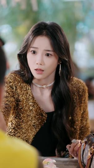 Spend Big, Love Bigger: My Balance Grows Every Second Episode 5