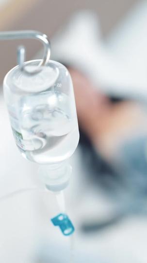 离婚后，前夫被白月光坑惨了 第1集