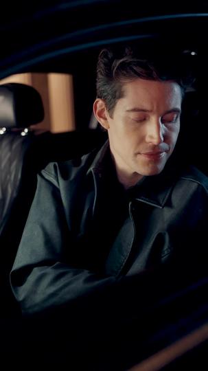 Kontrak Cinta Miliarder Tampan Episode 10