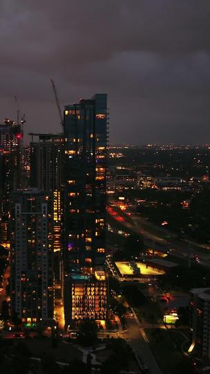 Entre Segredos e Mentiras  4Episódio