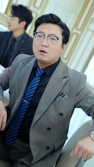 Divorced, Yet Dominant: The Underestimated Husband Episode 8