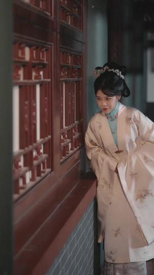Misi Rahasia Ibu Suri Episode 10