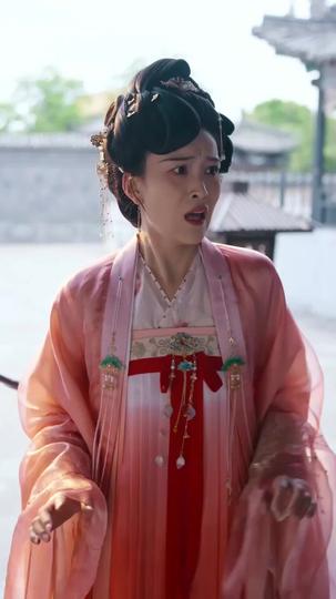 She Wore His Favor Like a Crown Episode 3