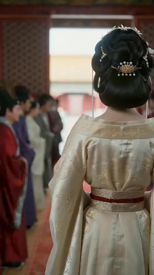I Came to Watch the Drama, Not Become It Episode 2