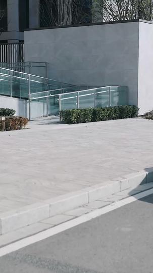 Surviving a Romantic Novel Episode 7