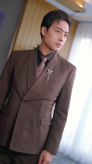 离婚后,他青云直上 第3集