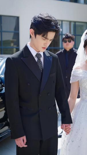 婚禮驚變:我的丈夫迎娶閨蜜 第11集