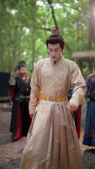 Cinta di Balik Kabut Episode 11