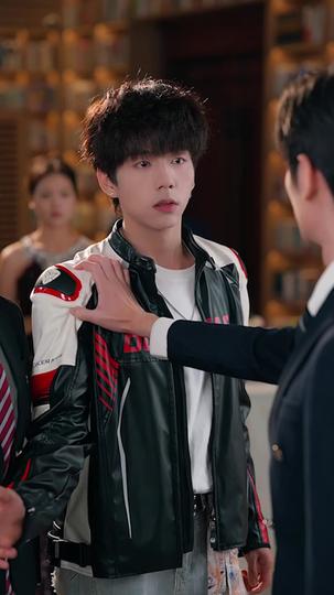 重返十八岁，我儿是大反派 第11集