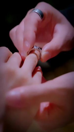 Emily, Cintai Aku Lagi Episode 1