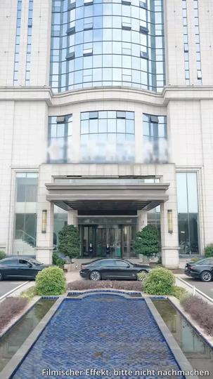 Gott in Lumpen: Wenn Arroganz auf wahre Macht trifft (Deutsch Synchronisiert) 4Folgen