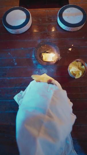 Her Beacon Burns for Blood Episode 1