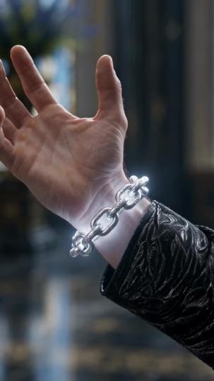 Betrayed, Broken, But Crowned the Dragon King's Queen Episode 2