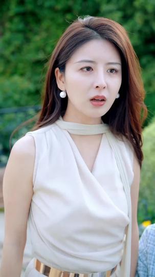 Out of Your Reach, Into Hers Episode 3