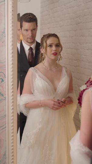 Dia Bukanlah yang Kau Cintai Episode 8