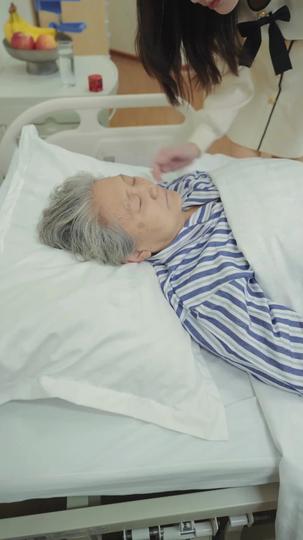 离婚后假千金翻身啦 第9集