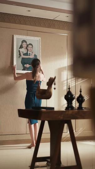 الضوء يسكر الظلام 10مجموعة