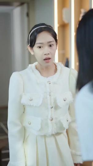 Heiress Reborn: Her Wrath Knows No Mercy Episode 3