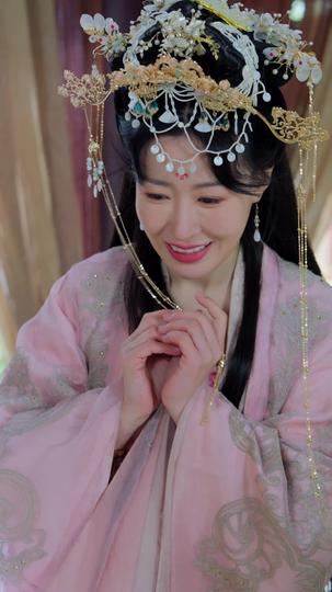 灵魂互换后皇后娘娘野翻了 第11集