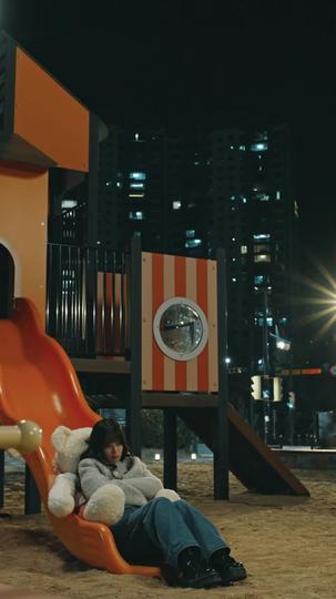 Here Comes Mr. Trouble Episode 9