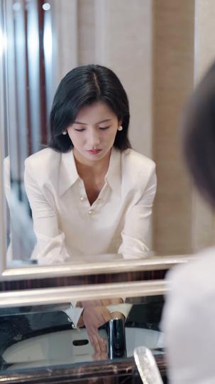 我爱他跌跌撞撞到绝望 第7集