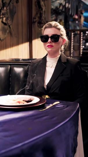 The Wife's Gambit Episode 1