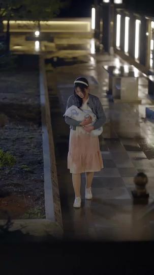 Under My Nose, Over My Heart Episode 2