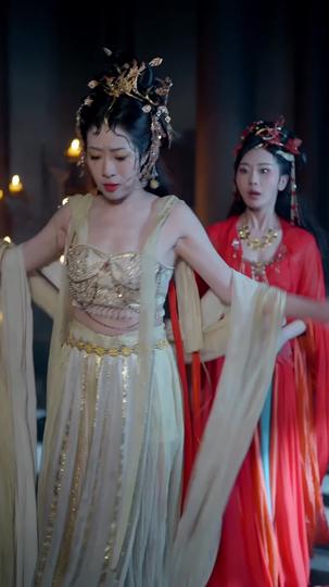 She Rules a Realm, I Rule Her Heart Episode 10