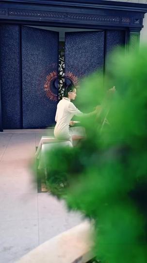 She Who Rules, He Who Obeys Episode 1